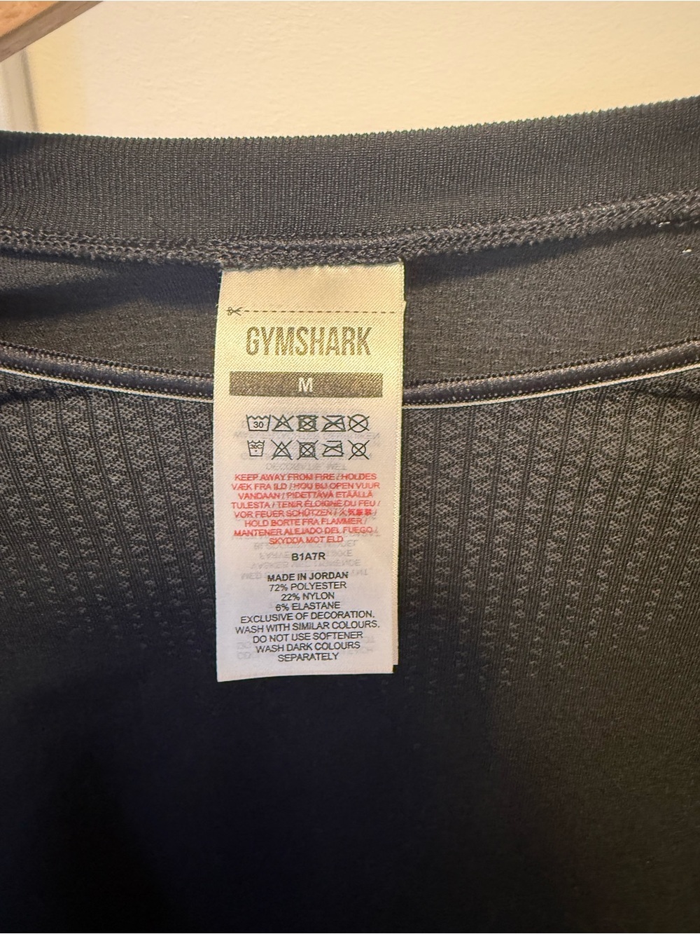 Gymshark Black Cropped Long-Sleeve Performance Top with 3/4 sleeves - Picture 4 of 9